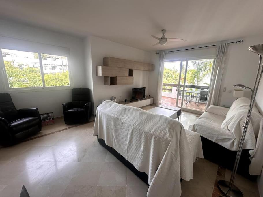 Costalita Beach Apartamento En Estepona Eksteriør billede