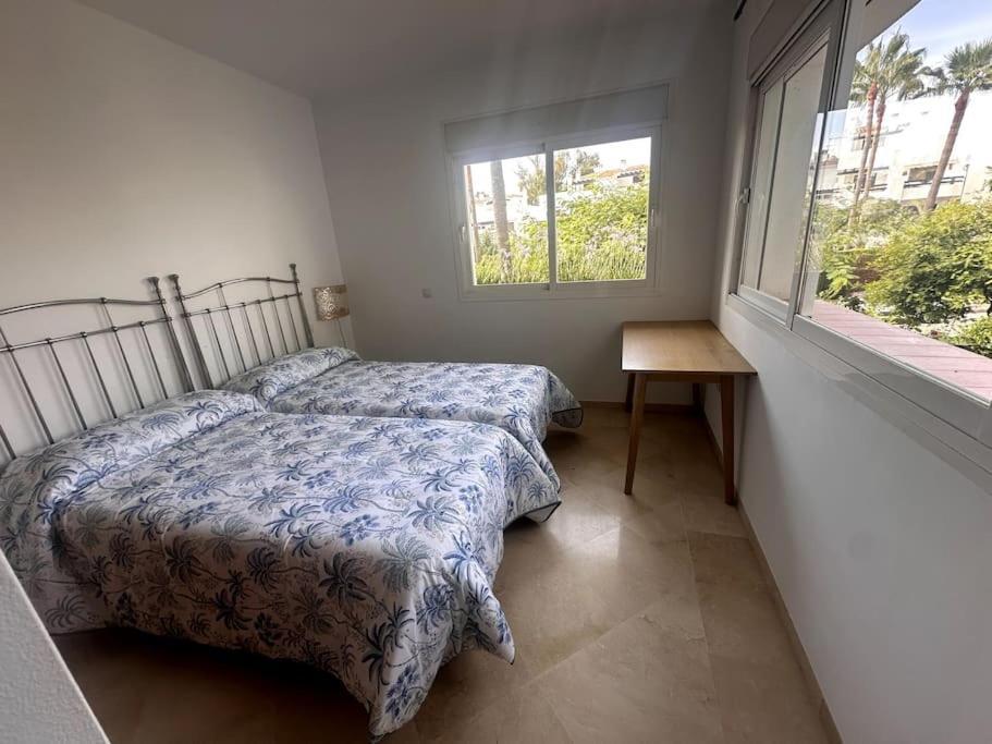 Costalita Beach Apartamento En Estepona Eksteriør billede