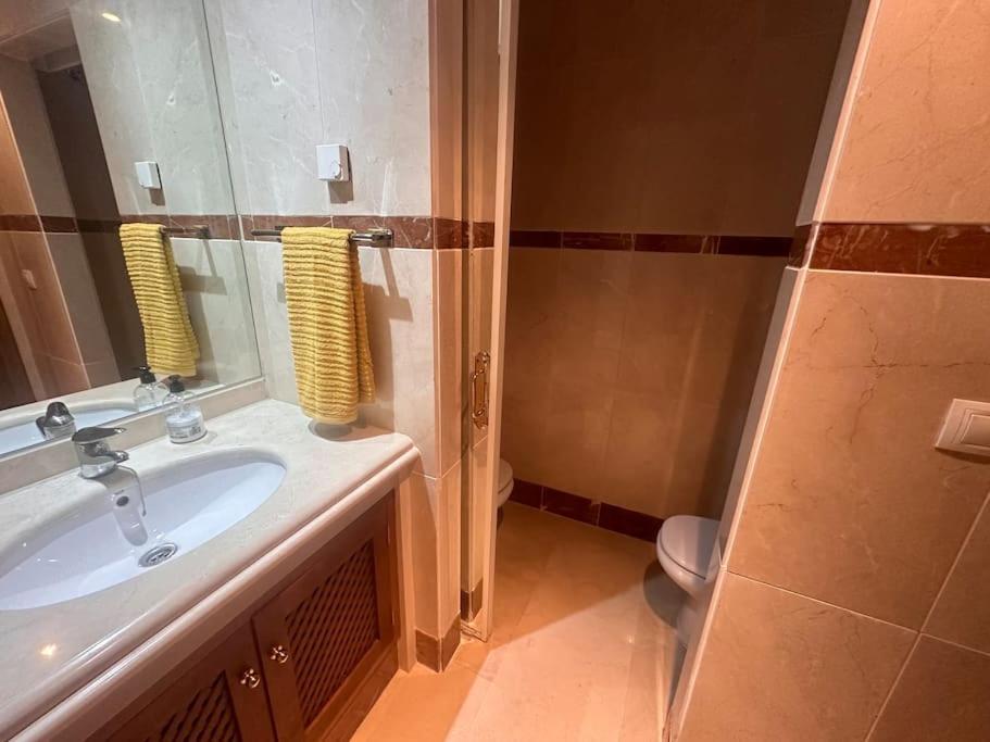 Costalita Beach Apartamento En Estepona Eksteriør billede